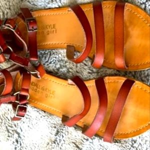 Kendall &Kylie sandals